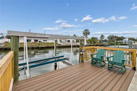 8722 Hickorywood Lane, Tampa FL - photo 14 of 35