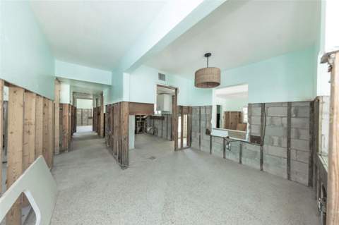 875 Bruce Avenue, Clearwater FL - photo 14 of 34