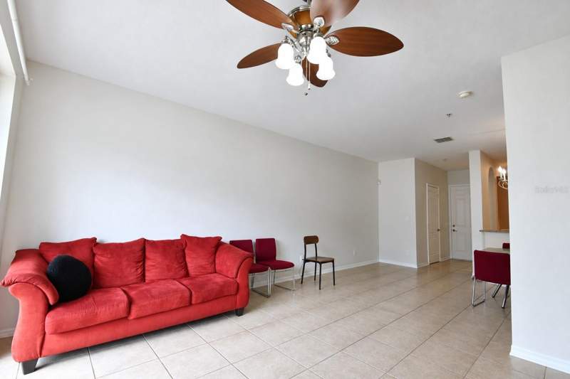 3 bedroom Townhouse at 6063 Strada Isle Way, Villa Capri/Metrowest, Orlando — photo 4