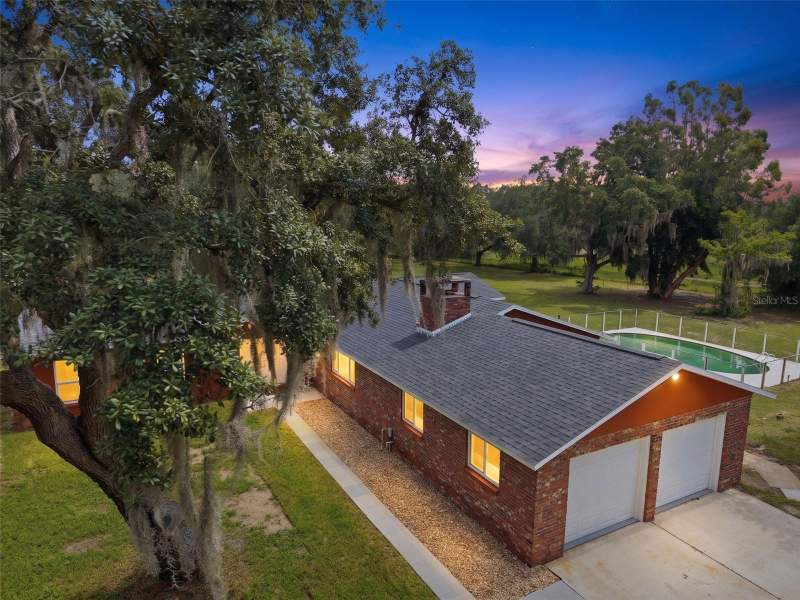Lakewood Acres