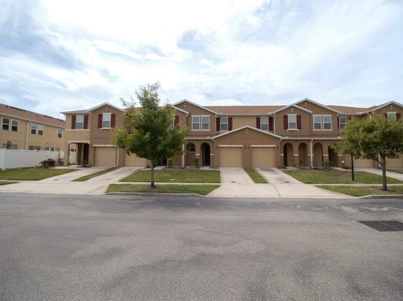 4 bedroom Townhouse at 5159 Adelaide Drive, Compass Bay Unit 5, Kissimmee — photo 2