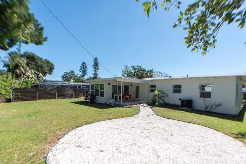 3 bedroom Single Family Residence at 4811 Del Rio Way, Baywood Sub, Gulfport — photo 3