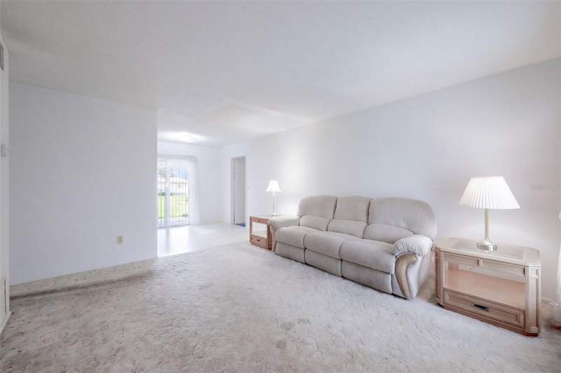 3 bedroom Single Family Residence at 6657 Gunnell Court, Sky Lakeb, Orlando — photo 4