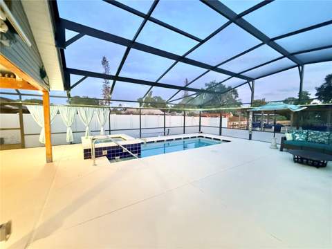 209 W Delaware Street, Tavares FL - photo 9 of 85