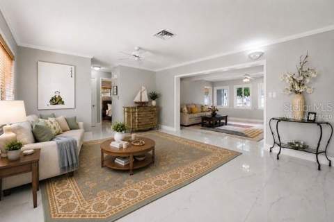 328 Bayview Drive, St Petersburg FL - photo 7 of 46