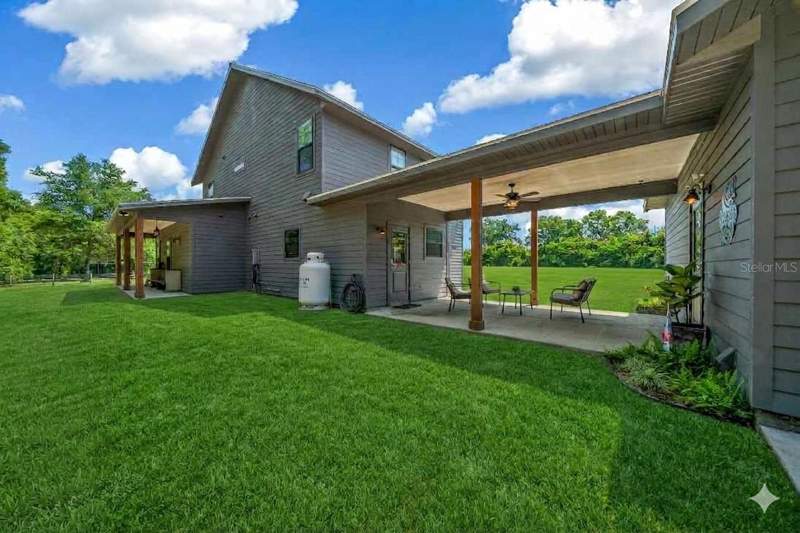 3 bedroom Single Family Residence at 13576 NW County Road 235, Oak Ridge Crossing, Alachua — photo 3