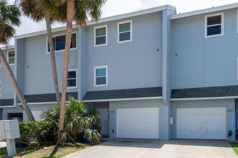 2 bedroom Townhouse at 2643 St Josephs Drive, Island Bay Twnhs Condo, Dunedin — photo 1