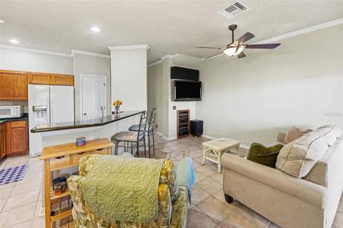 609 Vallance Way, St Petersburg FL - photo 6 of 30