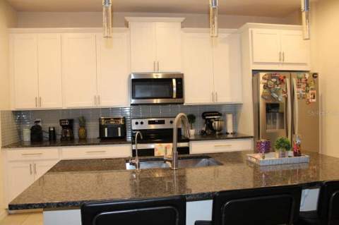 1723 Flourish Avenue, Kissimmee FL - photo 7 of 19