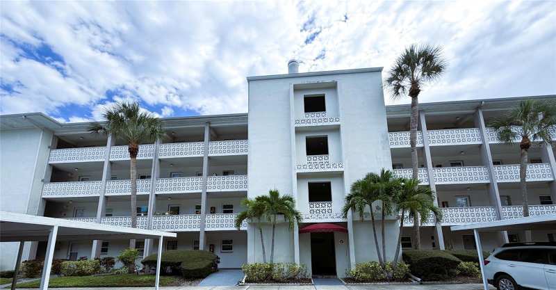 2 bedroom Condominium at 1524 Lakeview Road #304, Kalmia Condo, Clearwater — photo 1