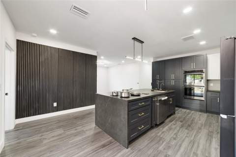 1013 Randall Street, Orlando FL - photo 6 of 20