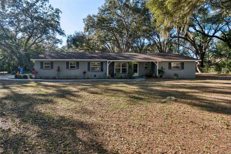 4 bedroom Single Family Residence at 9628 Davis Road, Hampton Oaks, Tampa — photo 1