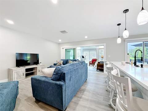 508 Shore Drive, Largo FL - photo 7 of 31