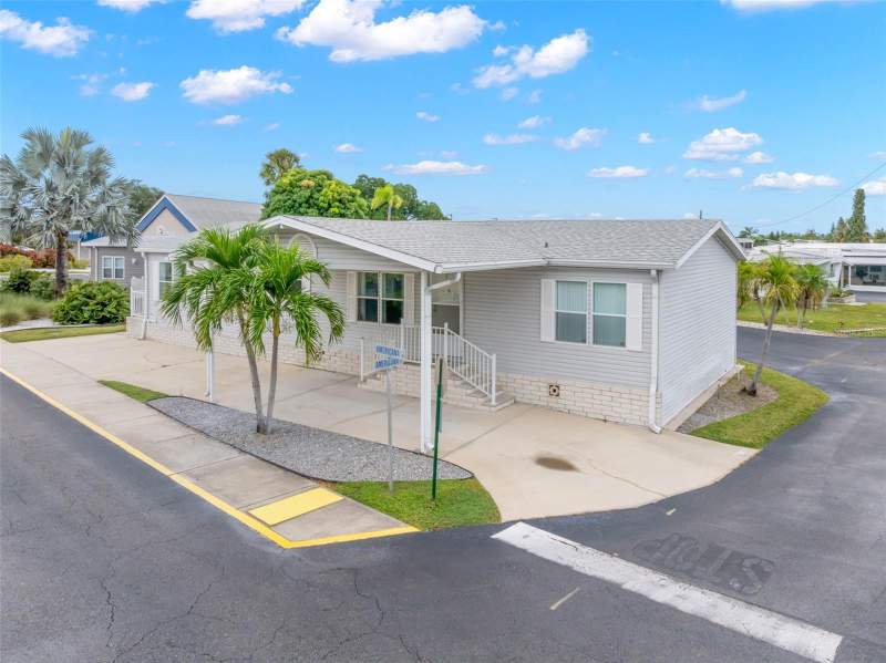 2 bedroom Manufactured Home at 166 Americana Court #224, Mobel Americana Mobile Home Park Unrec, St Petersburg — photo 2