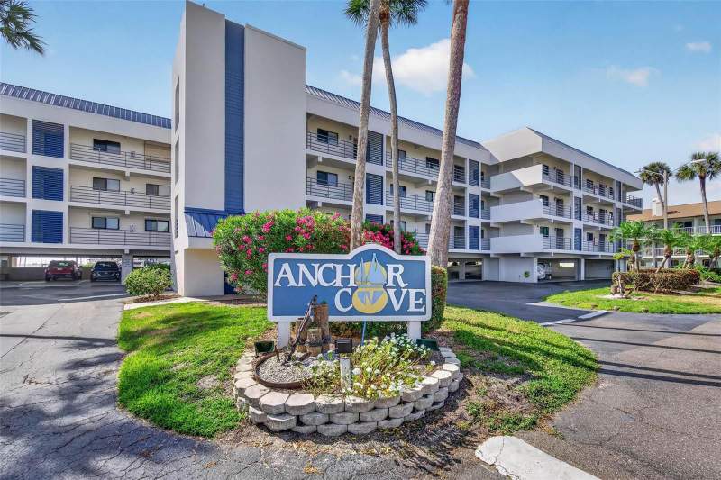 2 bedroom Condominium at 363 Pinellas Bayway #42, Anchor Cove 1 Condo, St Petersburg — photo 3