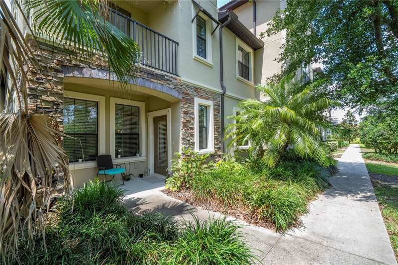 6 bedroom Townhouse at 1327 Shinnecock Hills Drive, The Vistas At Championsgate, Davenport — photo 1