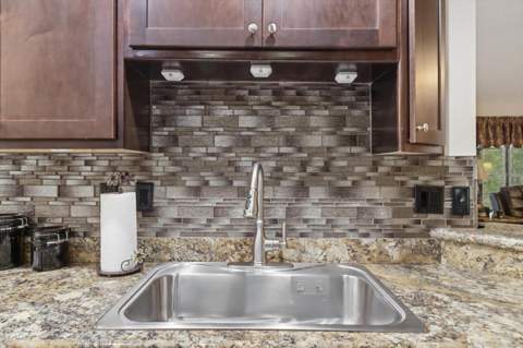 16389 Margot Road, Weeki Wachee FL - photo 17 of 44