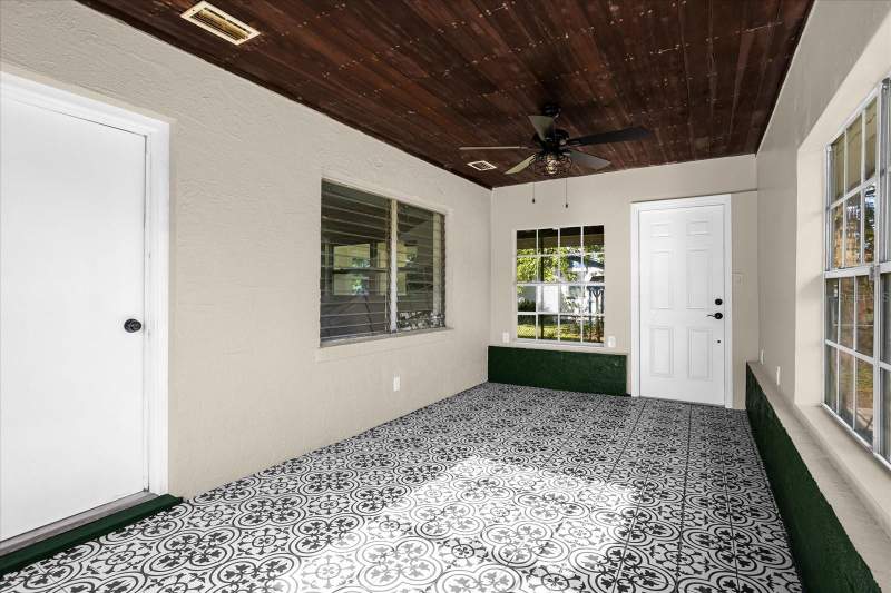 3 bedroom Single Family Residence at 1008 10th Street, Mason & Carswells Holly Hill, Daytona Beach — photo 2