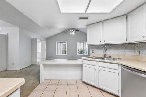 6540 Foxmoor Drive, Zephyrhills FL - photo 20 of 38