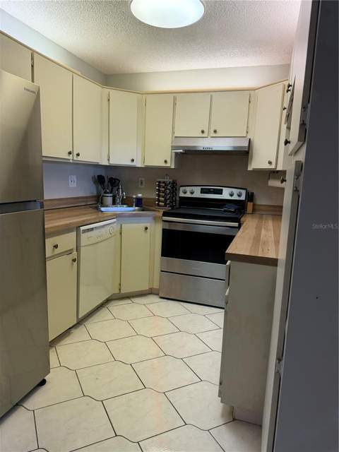 2688 Pine Ridge Way #A2, Palm Harbor FL - photo 7 of 23