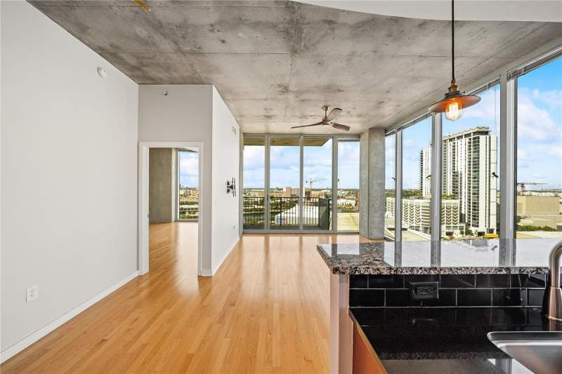 2 bedroom Condominium at 777 N Ashley Drive #1203, Skypoint A Condo, Tampa — photo 3