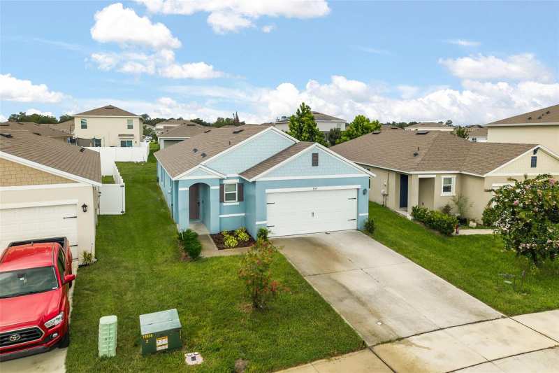 3 bedroom Single Family Residence at 935 August Sky Drive, Courtland Park, Deltona — photo 1