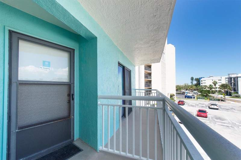 1 bedroom Condominium at 19440 GULF BOULEVARD #209, CHATEAUX CONDO, INDIAN SHORES — photo 3