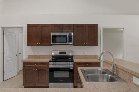 13048 Kittiwake Road, Weeki Wachee FL - photo 15 of 37