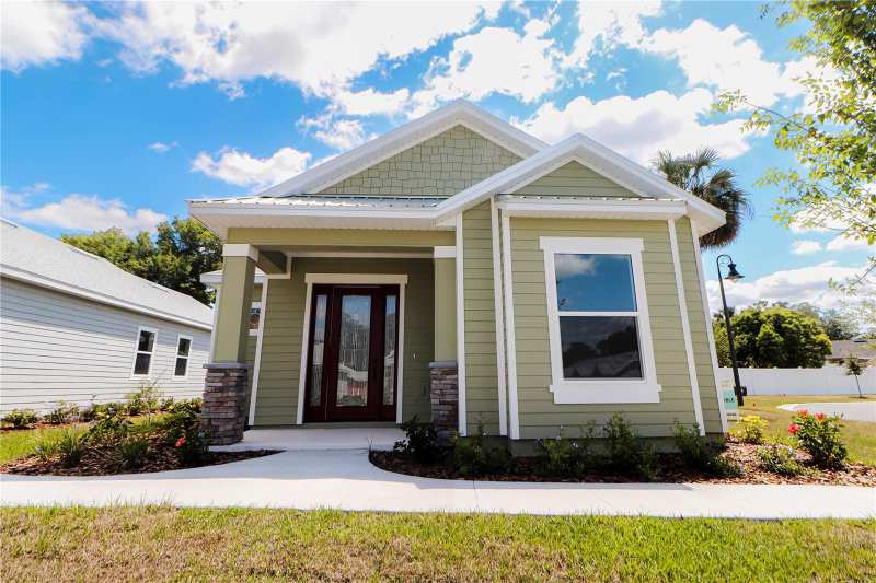 3 bedroom Single Family Residence at 927 Azalea Walk Circle, Azalea Walk/Plymouth, Deland — photo 1
