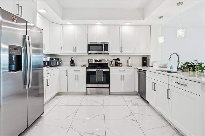 3 bedroom Condominium at 415 Island Way #204, Island Estates Of Clearwater Unit 2 Lot 15 & S 1/2, Clearwater — photo 3