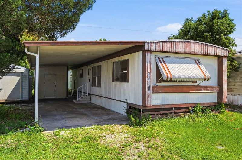 2 bedroom Manufactured Home at 6322 New York Street, Florida Trailer Estates, Zephyrhills — photo 1