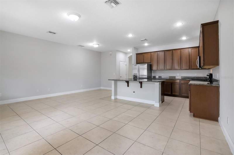 3 bedroom Townhouse at 12357 Via Derna Place, Carrington, Windermere — photo 5