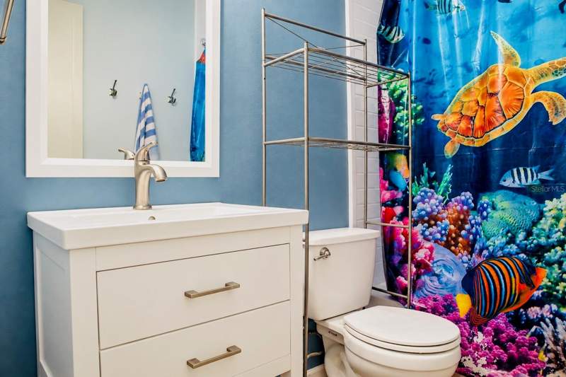 4 bedroom Single Family Residence at 6044 Fauna Lane, Apollo Beach Unit 1 Pt 2, Apollo Beach — photo 4