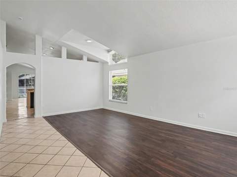 2609 Meadow Oaks Loop, Clermont FL - photo 7 of 17
