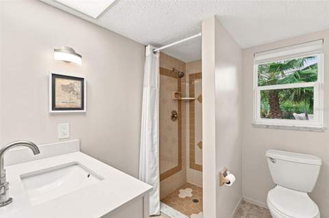 2325 Talbrook Terrace, Punta Gorda FL - photo 12 of 66