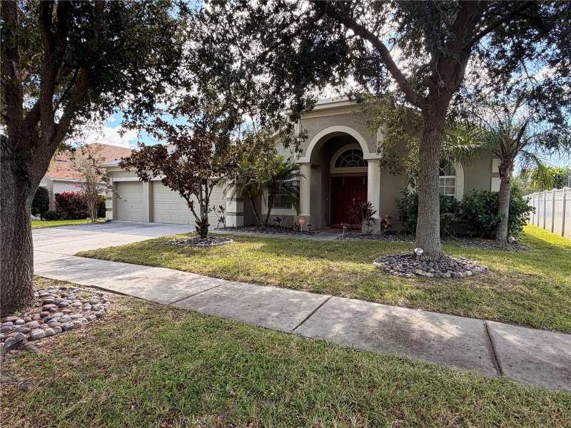 4 bedroom Single Family Residence at 2642 Yukon Cliff Drive, River Bend Phase 3A, Ruskin — photo 1