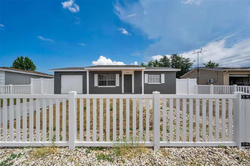 2 bedroom Single Family Residence at 8053 Dedham Drive, The Lakes, Port Richey — photo 1