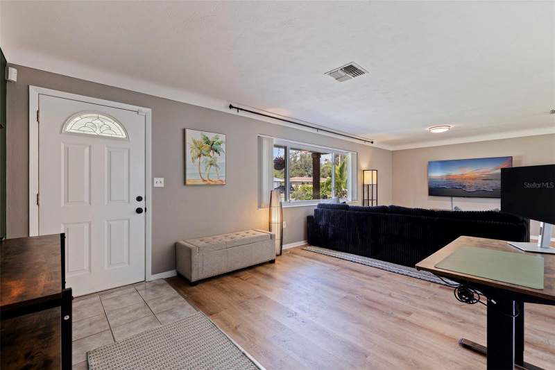 2 bedroom Single Family Residence at 4333 61st Lane, Kenneth City, Kenneth City — photo 3