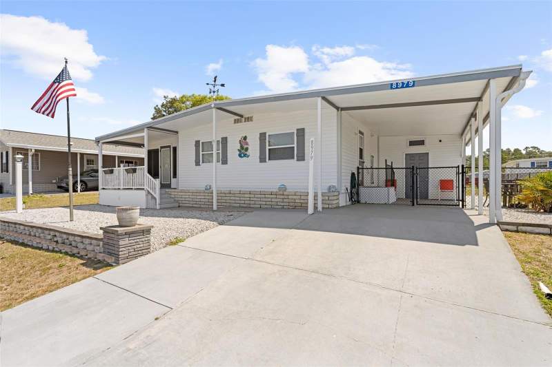 2 bedroom Mobile Home at 8979 Highpoint Boulevard, High Point Mh Sub, Brooksville — photo 5