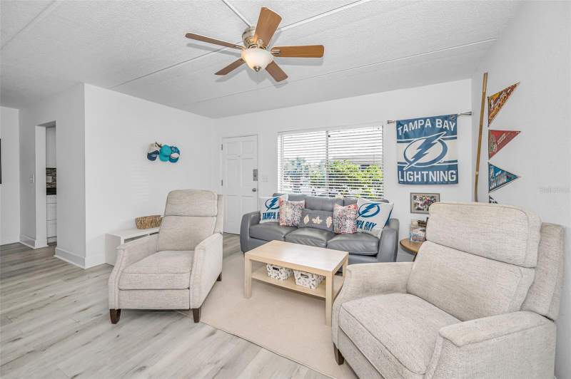 2 bedroom Condominium at 2 N Fernwood Avenue #25, Washington Square At Clearwater Condo, Clearwater — photo 5