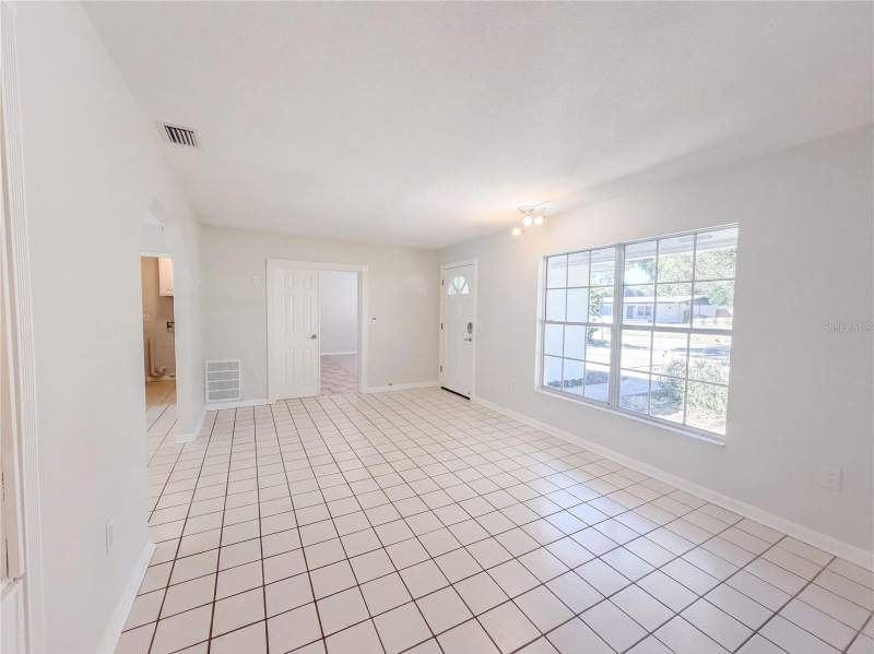 4 bedroom Single Family Residence at 441 Ridge Drive, Fairlane Estates, Sanford — photo 5