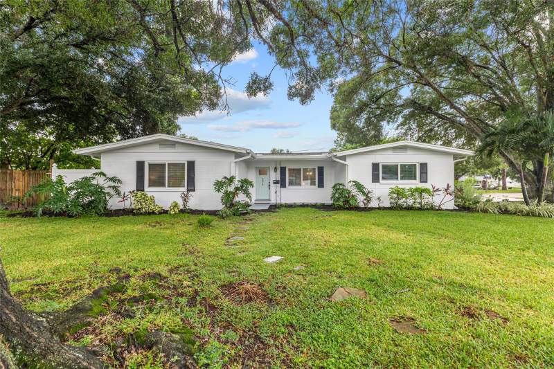3 bedroom Single Family Residence at 5618 31st Avenue, Westgate Manor 1st Add, St Petersburg — photo 2