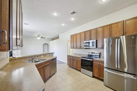 10048 Lebanon Drive, Port Charlotte FL - photo 12 of 35
