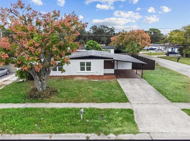 4 bedroom Single Family Residence at 5101 Town N Country Boulevard, Townn Country Park Un 05, Tampa — photo 1