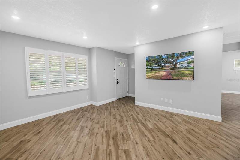 3 bedroom Single Family Residence at 712 43RD AVENUE, EUCLID MANOR, ST PETERSBURG — photo 5