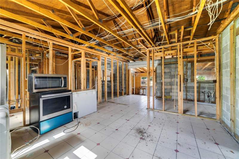 3 bedroom Single Family Residence at 6427 SUNSHINE STREET, SUNSHINE SUB, ORLANDO — photo 3