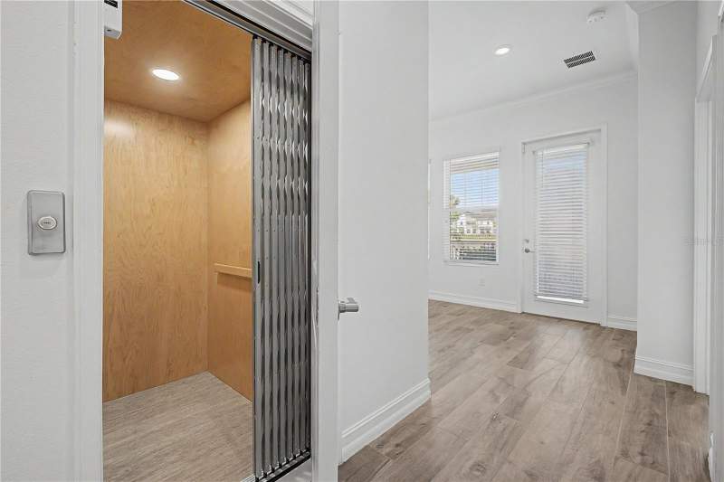 4 bedroom Townhouse at 5351 Bridge Street #38, Inlet Shore Twnhms Ph 2C & 2D, Tampa — photo 3