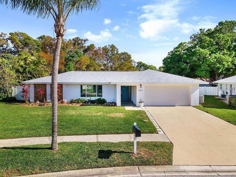 5 bedroom Single Family Residence at 10211 135th Street, Alston Heights 3 Rep, Largo — photo 1