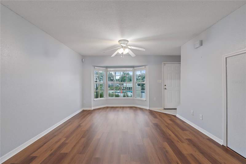 2 bedroom Townhouse at 37314 Embassy Park Ln, Embassy Park Twnhms Condo, Dade City — photo 3