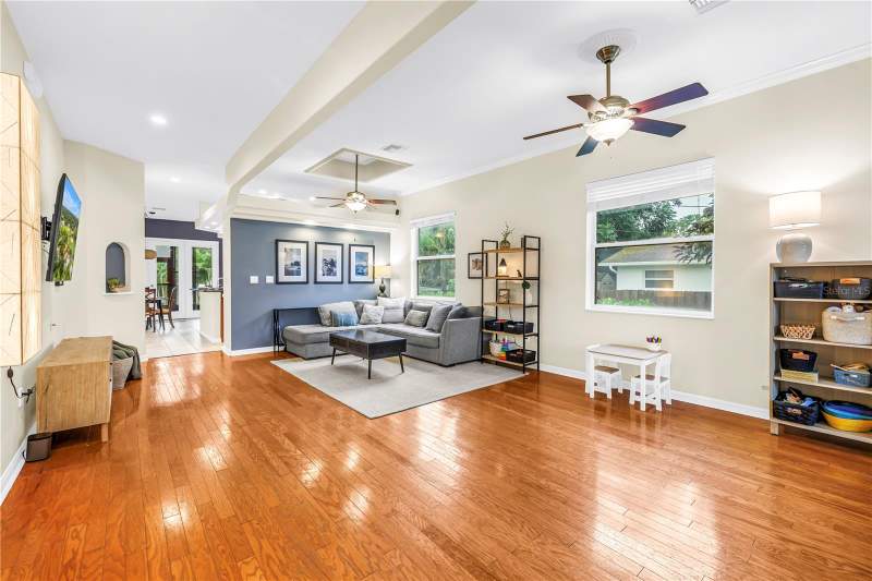 3 bedroom Single Family Residence at 668 Atwood Avenue, North St Petersburg, St Petersburg — photo 5